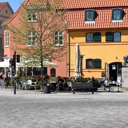 Apartment Luksus I Forste Raekke Til Vandet Kerteminde